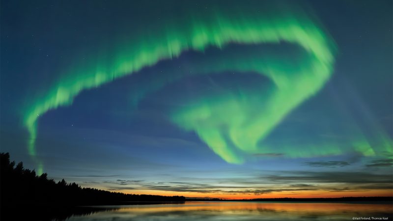 Polarlicht über See