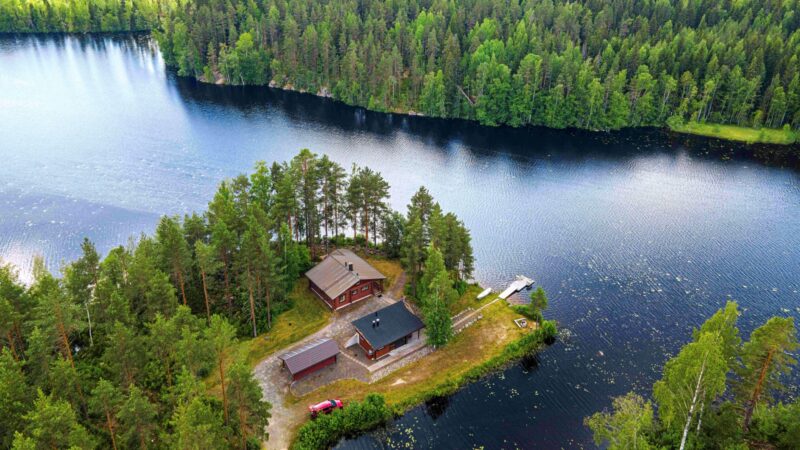 Rock and Lake Accommodatie
