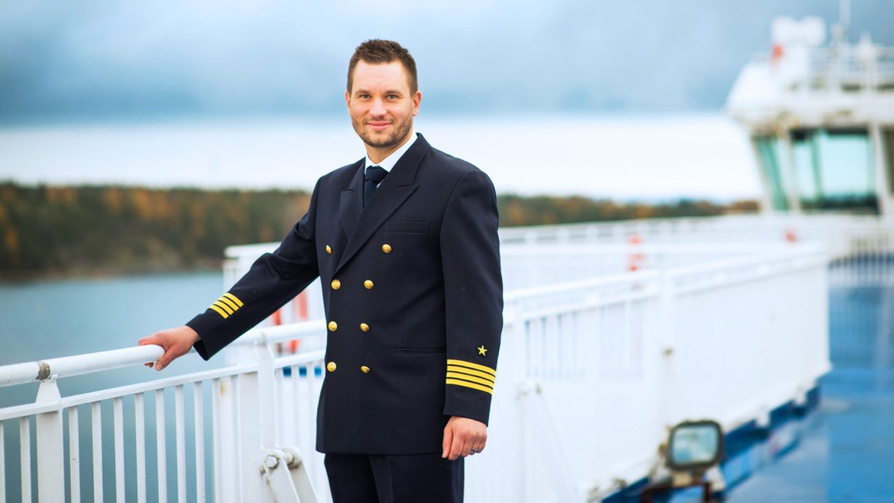 Kapitän an Bord der Finnlines-Fähre