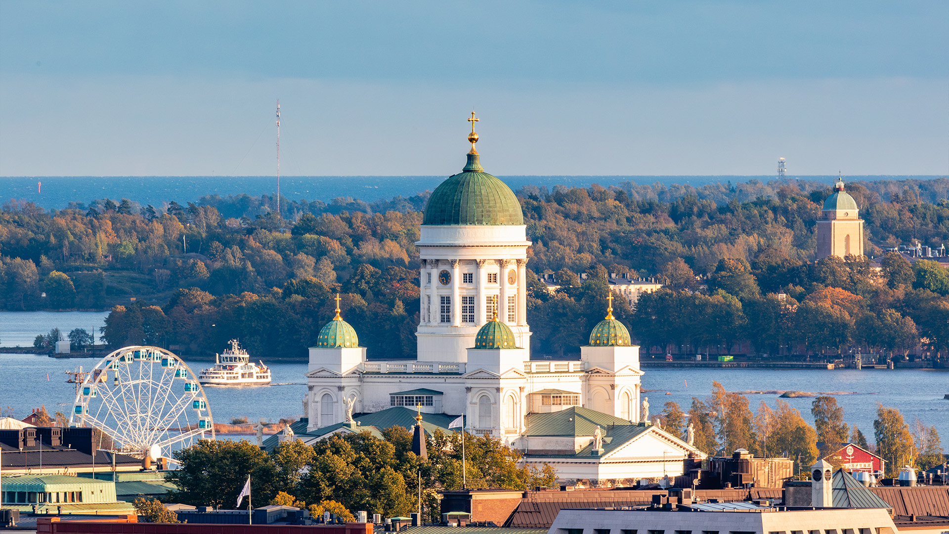 Finnische Hauptstadt Helsinki im Herbst